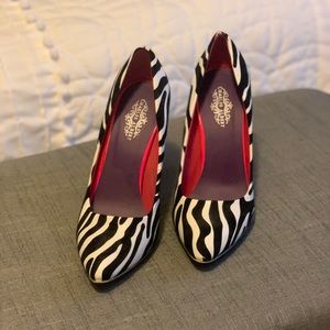 Charles Albert like new zebra heels!